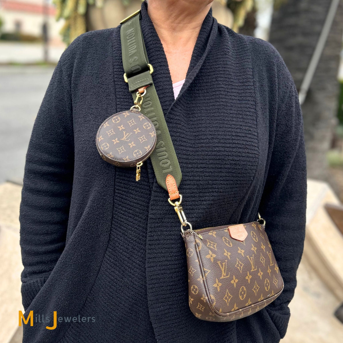 Louis Vuitton Multi Pochette Accessoires Monogram Canvas Khaki Handbag Duo  M44813
