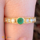 18K Yellow Gold Emerald 0.145ctw Diamond 0.09ctw Band Ring Size 6.25