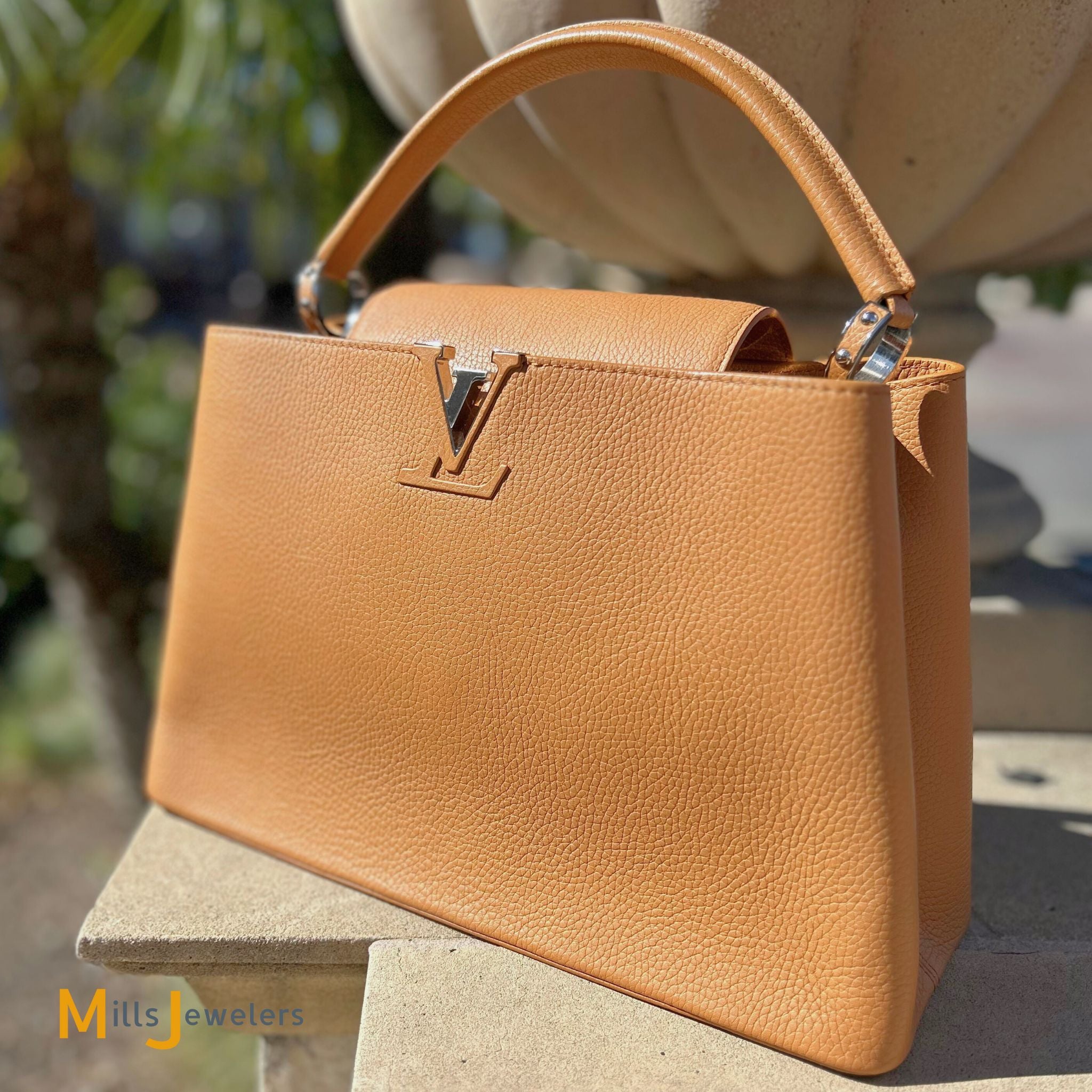Louis Vuitton Capucines MM Taurillon Leather Arizona M90324 2016
