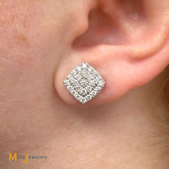 14K White Gold 0.75ctw Diamond Cluster Post Earrings