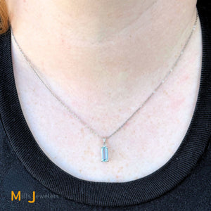 18K White Gold 1ct Emerald Cut Aquamarine Dangle Pendant and Necklace