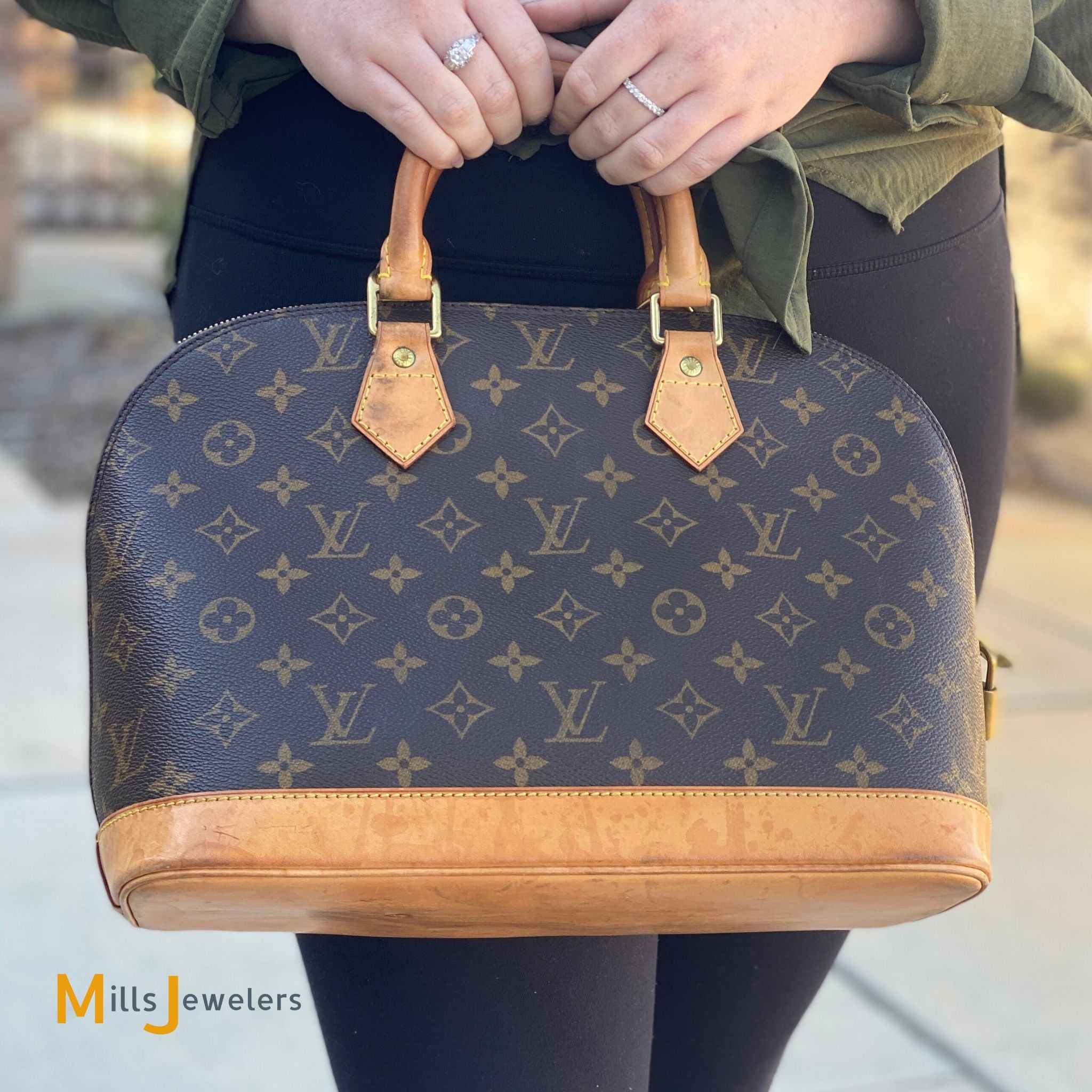 Used Brown Louis Vuitton Authentic Alma MM Monogram Canvas Top