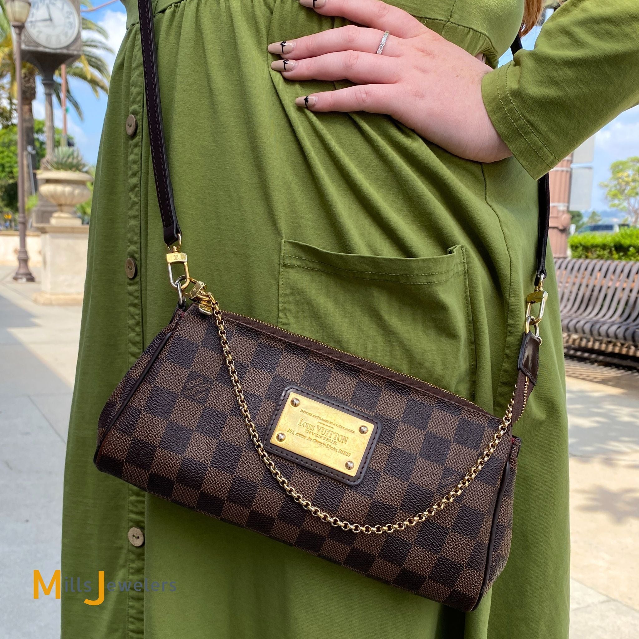 Louis Vuitton Eva Clutch with gold chain and long shoulder strap