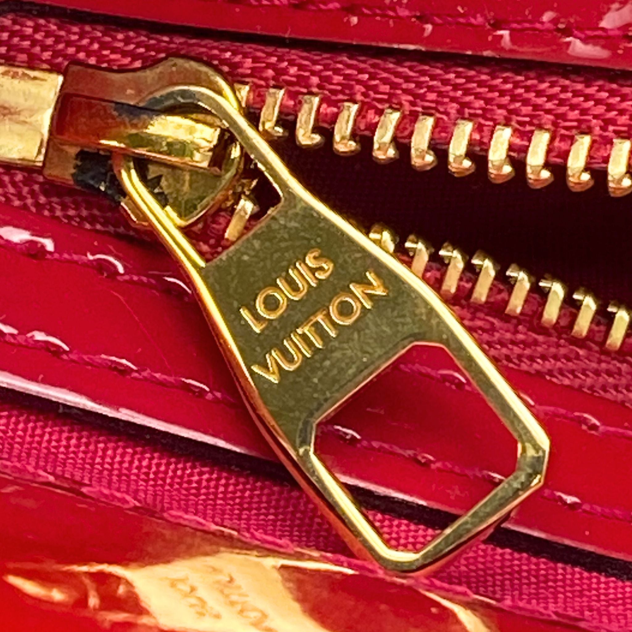 lv red vernis bag