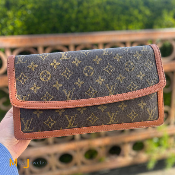 Vintage Louis Vuitton Pochette Dame GM Monogram Canvas Clutch 1992 – Mills  Jewelers \u0026 Loan