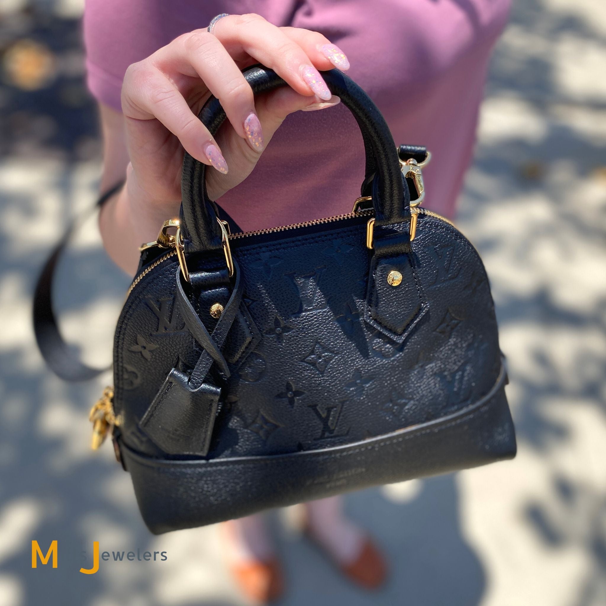 monogram louis vuitton alma black