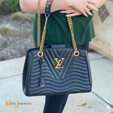 Louis Vuitton New Wave Chain Noir Quilted Cowhide Leather Shoulder Bag 2018