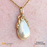 Vintage World Wide Imports 14K Yellow Gold 0.03ctw Diamond and Mabe Pearl Pendant
