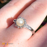 Vintage 14K White Gold 0.21ctw Diamond and 1.6ct Cultured Pearl Halo Ring Size 8