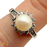 Vintage 14K White Gold 0.21ctw Diamond and 1.6ct Cultured Pearl Halo Ring Size 8
