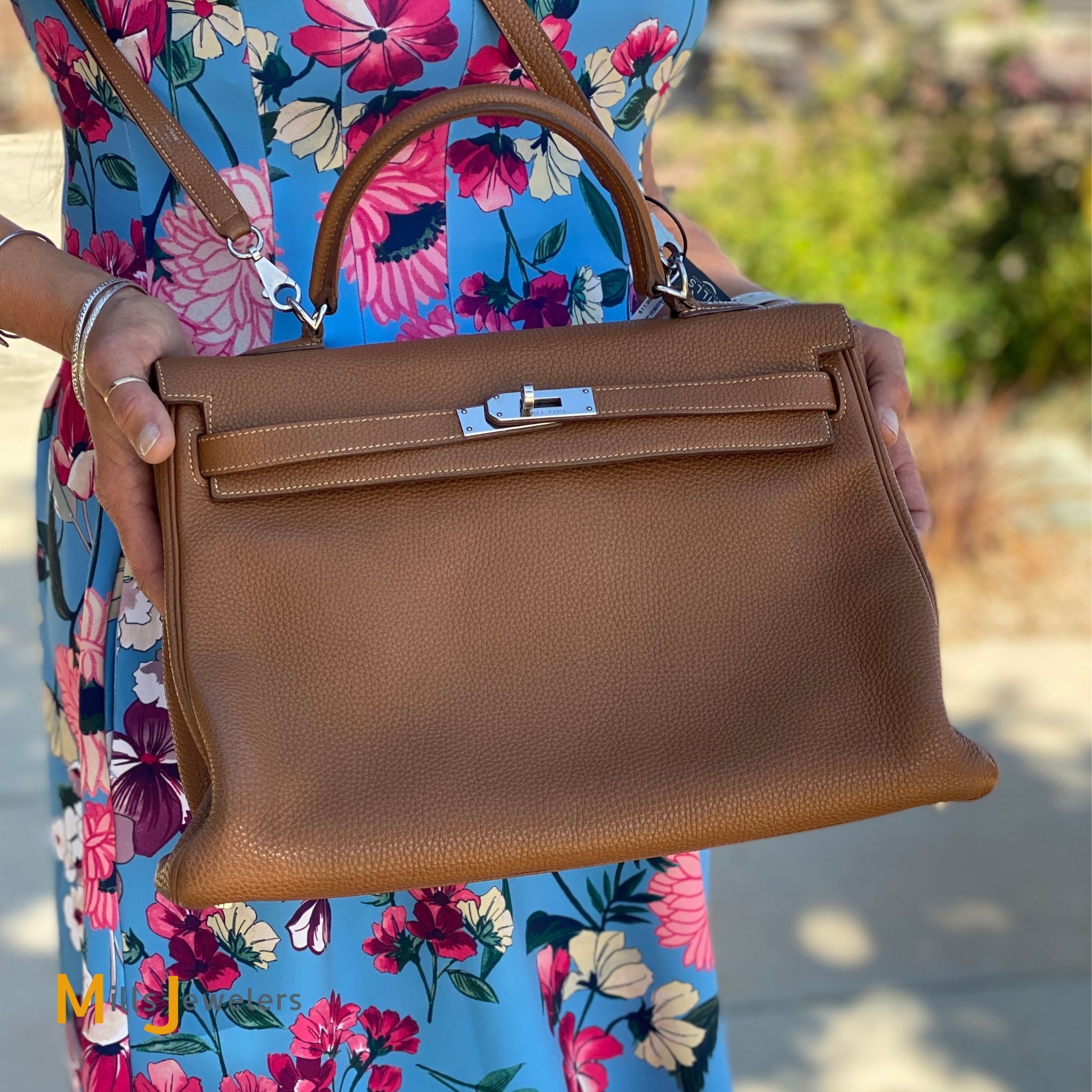 Lot - HERMÈS, Kelly Retourné 32 bag, Etoupe Togo, with palladium