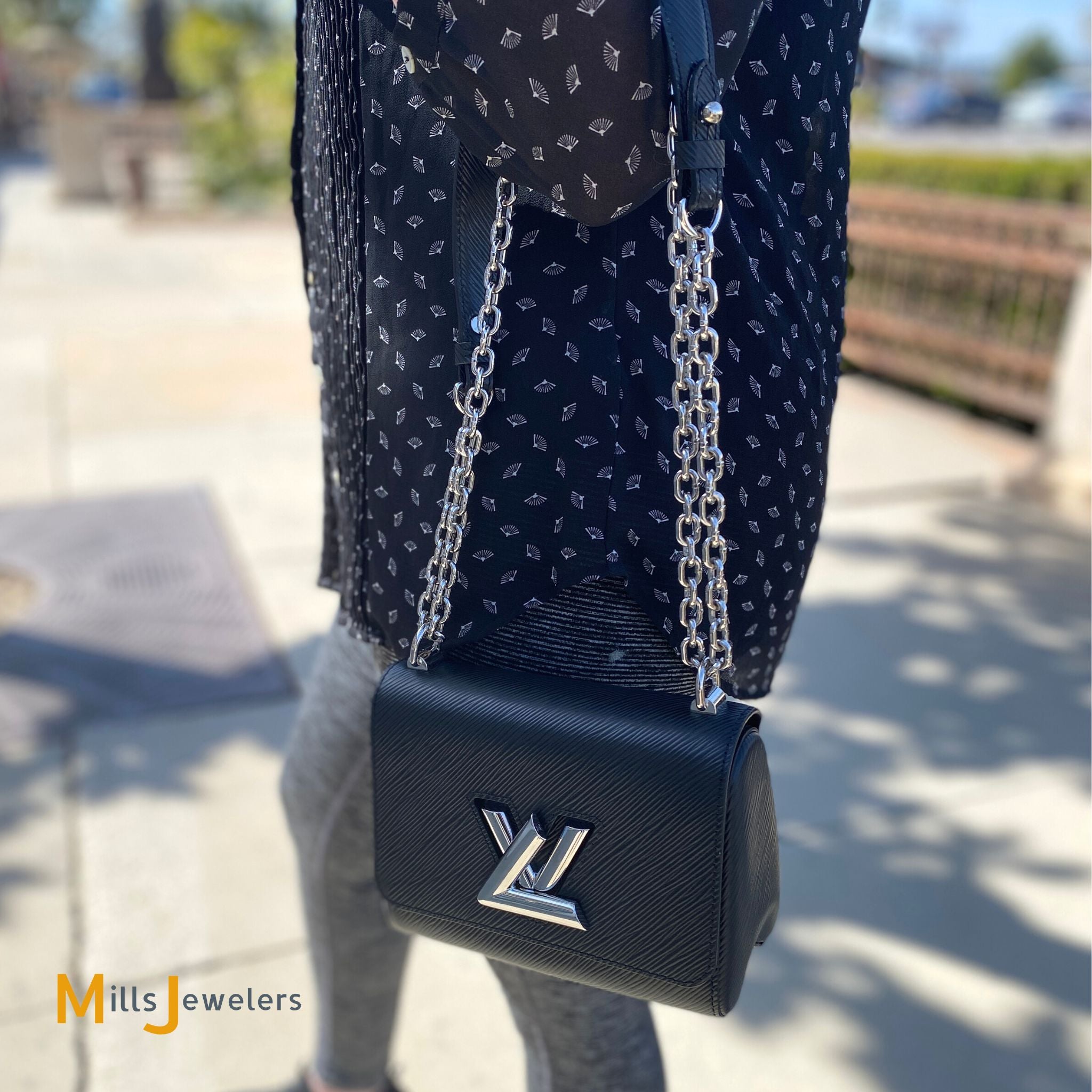 LOUIS VUITTON Twist PM Bag Love Lock M52891 Epi Black Shoulder