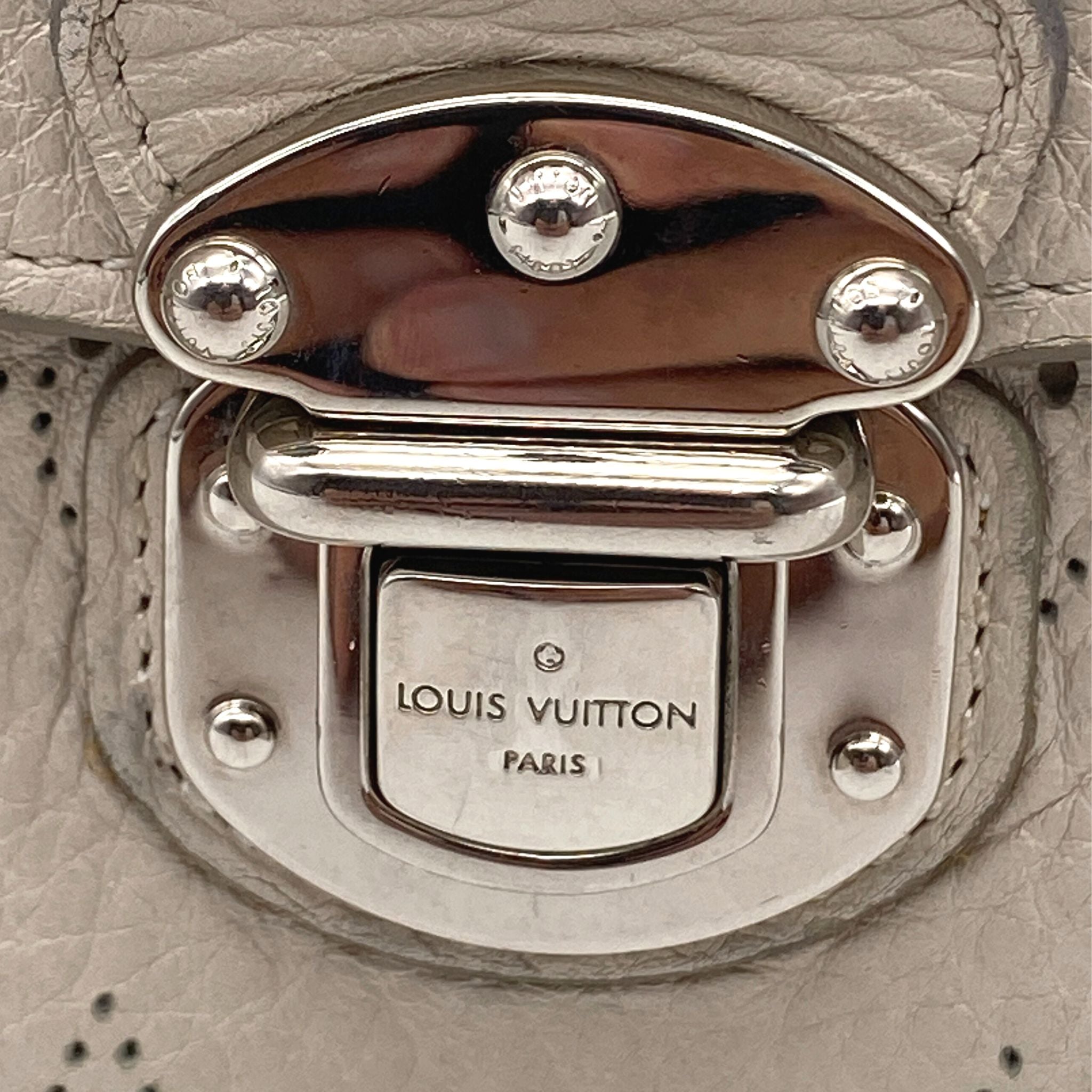 LOUIS VUITTON Louis Vuitton Portefeuille Iris Compact Monogram Mahina  Bifold Wallet M80492 Leather Blue Gradation Silver Metal Fittings