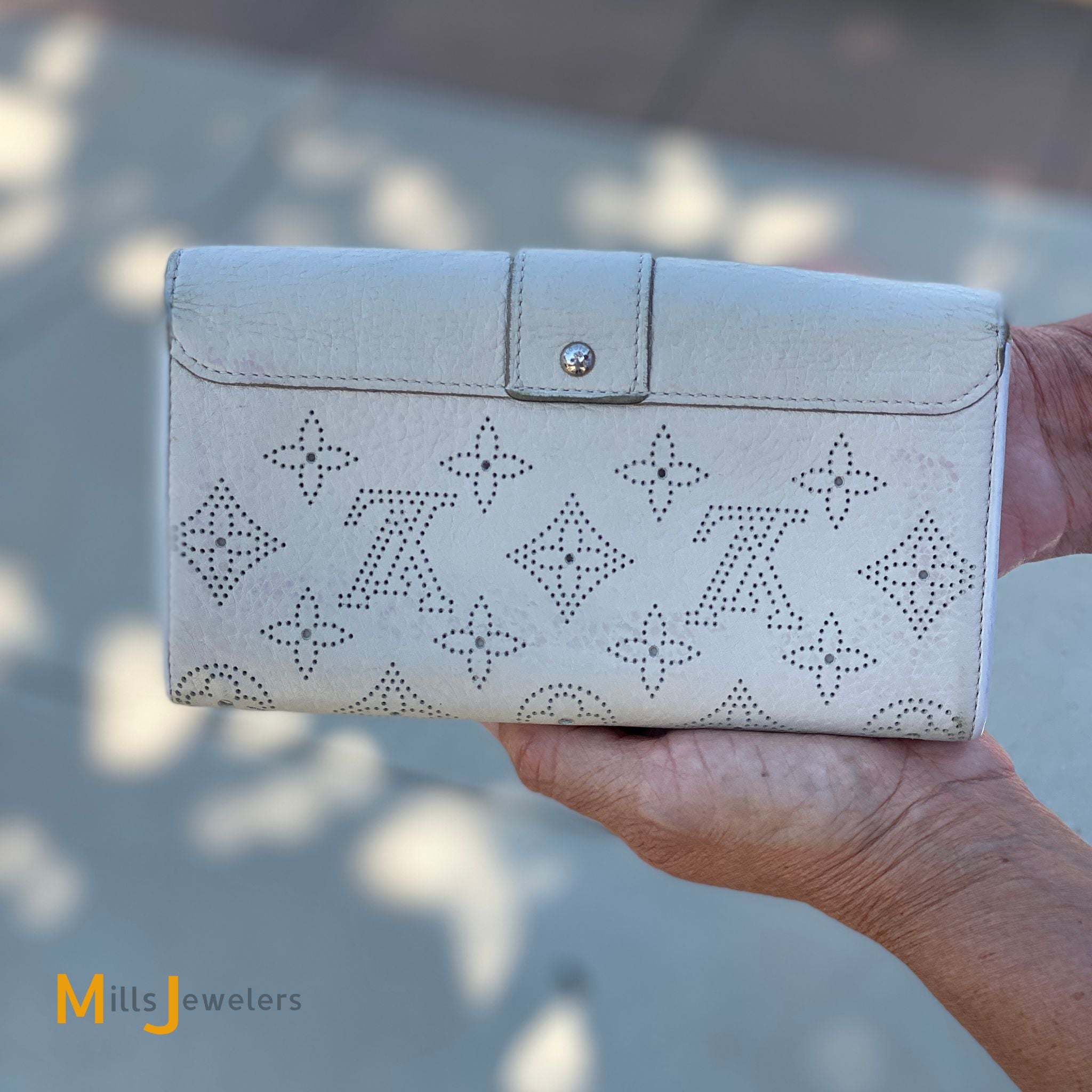 Louis Vuitton Mahina Monogram Portefeuille Iris Wallet