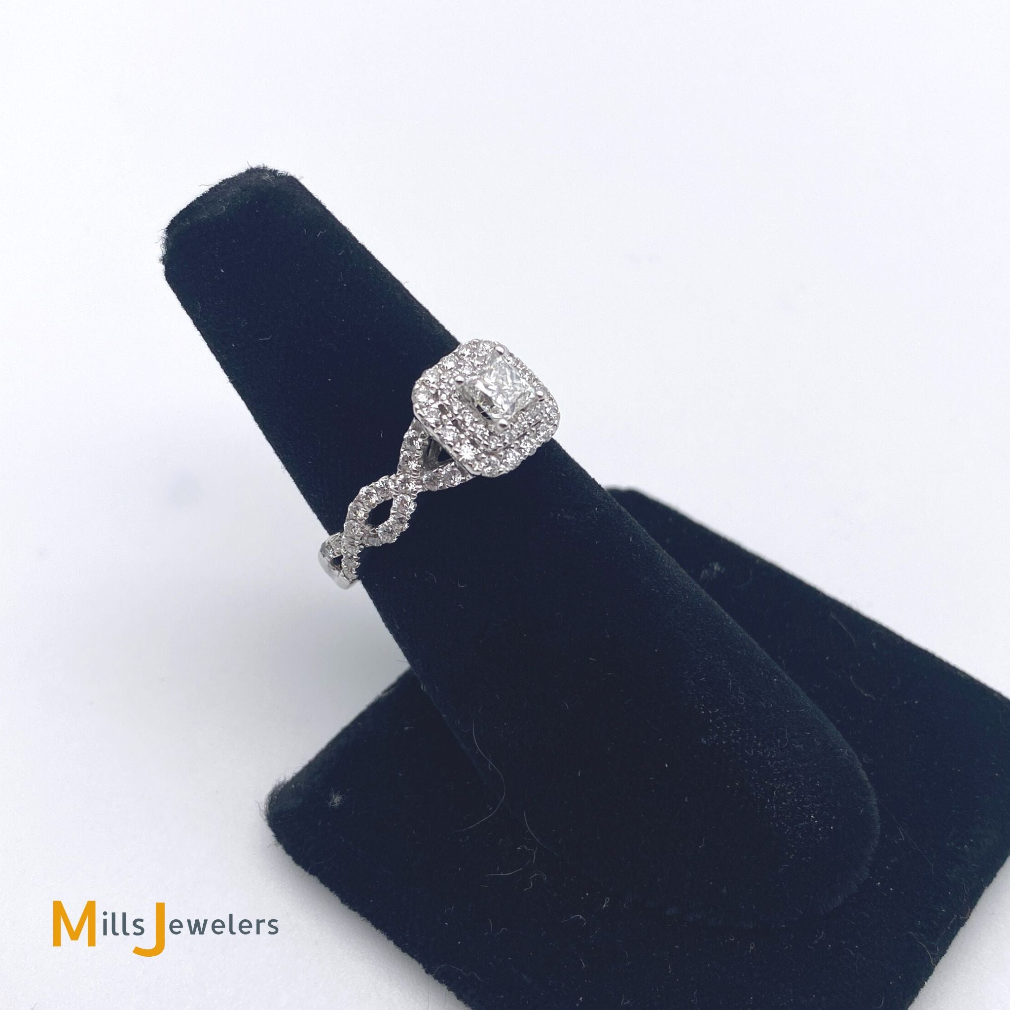 Vera wang twisted deals band engagement ring